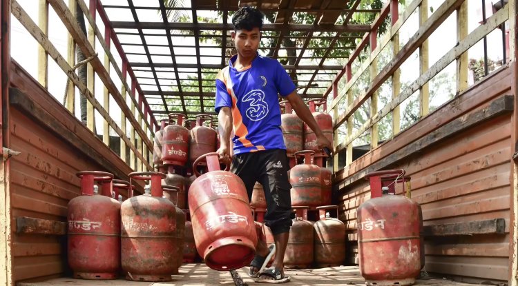 India LPG Supply Crisis Deepens Amid West Asia Conflict Disruptions