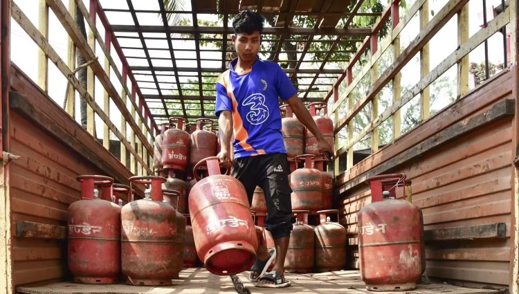 India LPG Supply Crisis Deepens Amid West Asia Conflict Disruptions