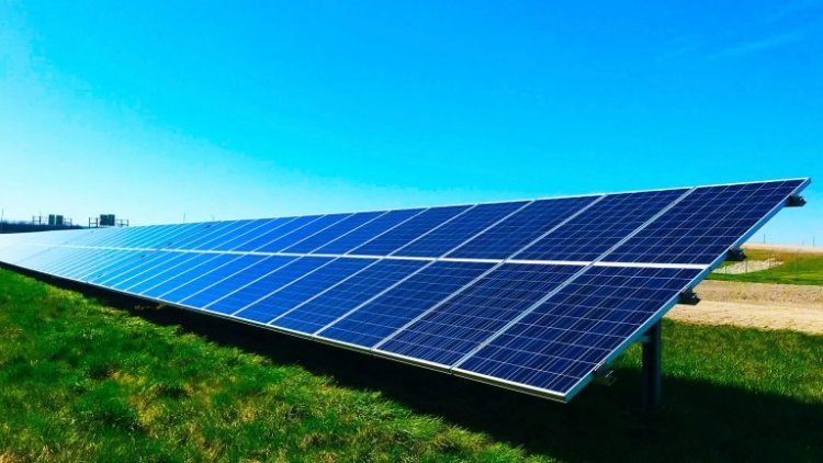 India Crosses 150 GW Solar Capacity, Challenges Persist In Renewable Push