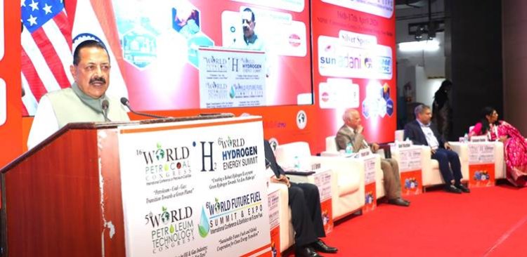 India Expands Clean Energy Push With Hydrogen And Nuclear Strategy