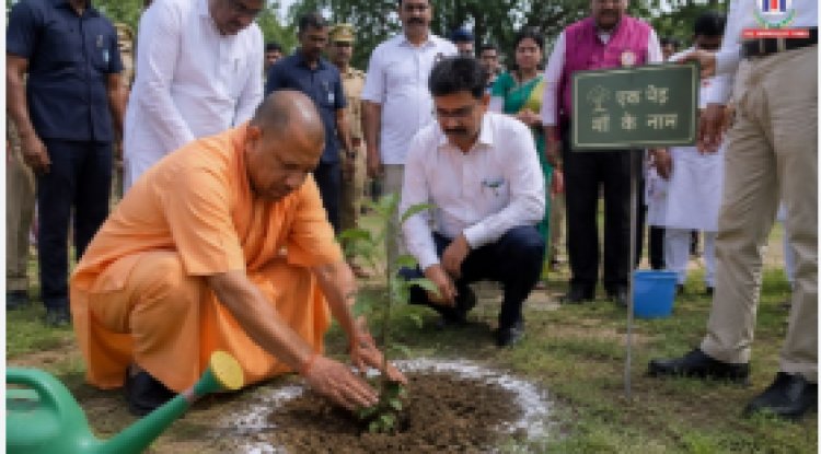 Uttar Pradesh Launches Massive “Ek Ped Maa Ke Naam” Plantation Drive