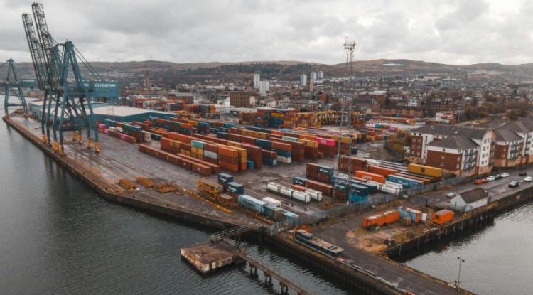 UK Urged To Strengthen Action On Shipping Emissions