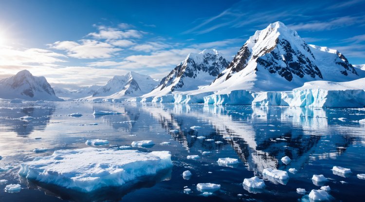 Record-Warm Antarctic Winter Raises Fresh Climate Change Concerns