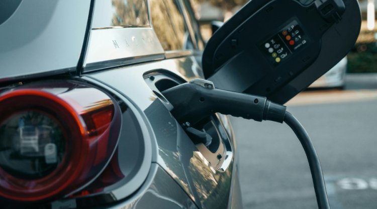 Europe BEV Registrations Hit Record High as EV Market Share Reaches 23.6%