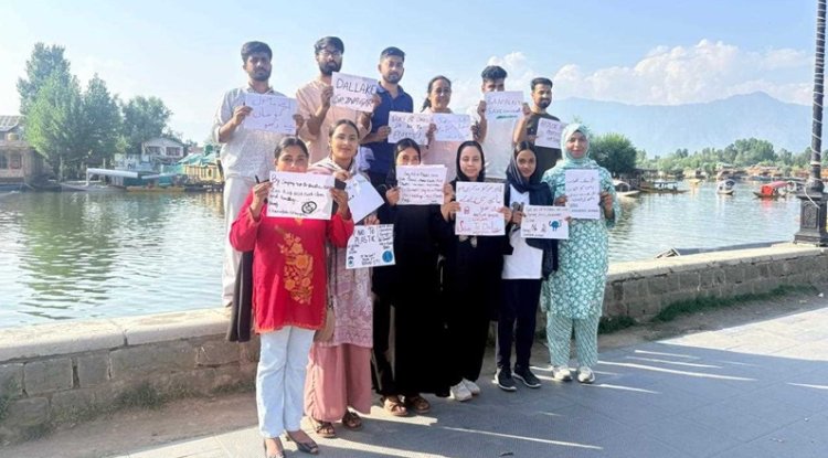 Volunteers Lead Plastic-free Drive To Protect Dal Lake