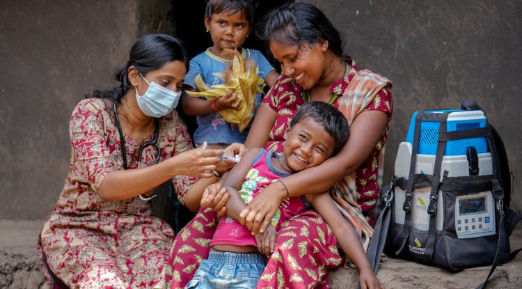 Solar Health Centres Benefit 200,000 People in Karnataka